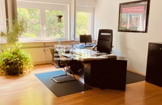 Büro 1