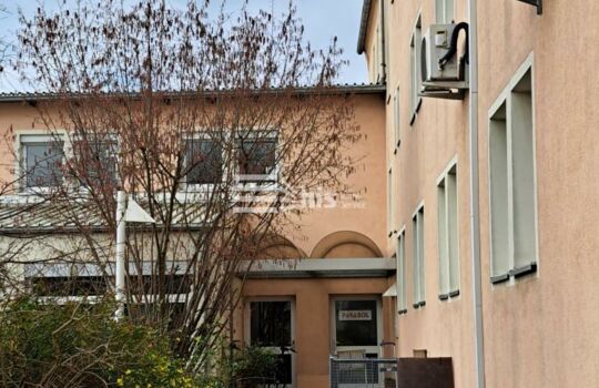 St. Leonhardt Büro, Halle u. Lager || ab 260 m² || EUR 7,60
