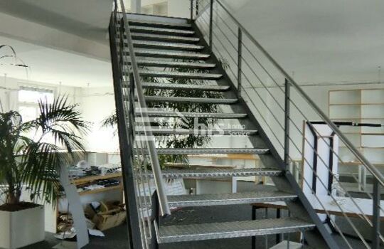 Treppe ins DG