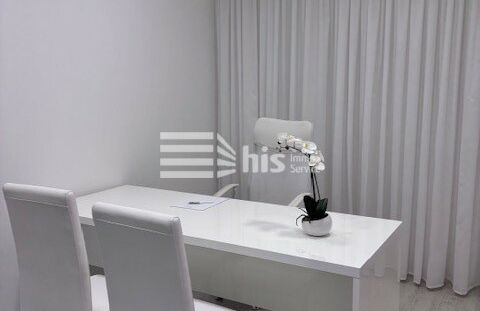 Büro-Praxisfläche 6