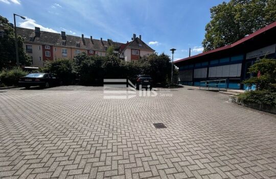 Parkplatz/Eingang